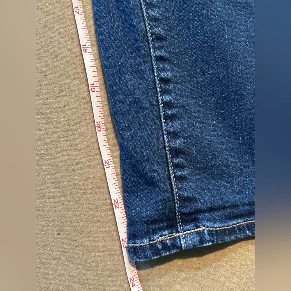 PAIGE Brigitte Boyfriend Jeans Dark Blue Enchanted Wash. Size 27 - Picture 8 of 9